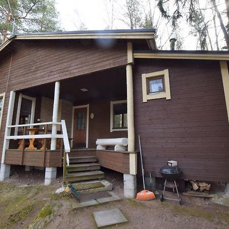 Villa Pyhtaeaen Vuokramoekit Tuuski Exterior foto